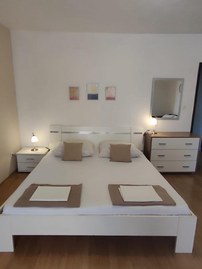 Apartmani Valentino Makarska Eksteriør bilde